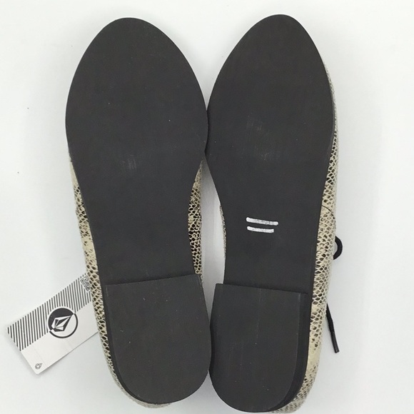 VOLCOM WOMEN’S SHOES - Picture 5 of 7